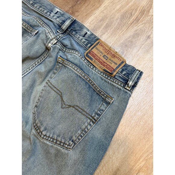 Vintage Y2K Diesel Industry Denim Jeans Straight Kratt Button Fly 36x30 Italy - Picture 10 of 10
